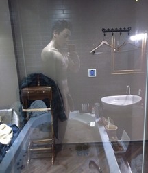 Boy Selfies 5b29b159bcf88.jpg