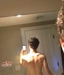 Boys & Selfies 5b2ef7c91df0f.jpg