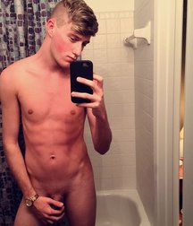Boys & Selfies 5b2ef7ddf32a9.jpg