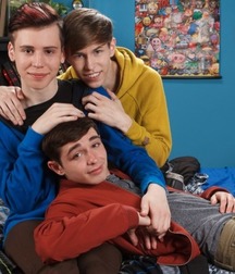 3 Way Fun 5b377eaf8c9ae.jpg