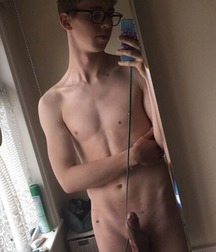Guys and Selfies 5b3bd5d03e0a5.jpg