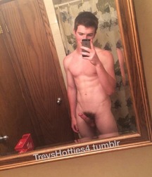 Guys and Selfies 5b3bd5dc75288.jpg