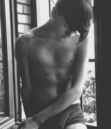 B & W and Vintage 5b3d67c432e8b.png