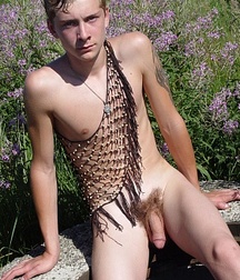 Outdoor Nude Boys 5b4bbd0bca906.jpg