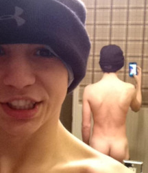 Selfie Boys 5b4bf5f630811.jpg