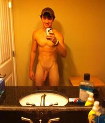 Selfie Boys 5b4bf5fdce105.jpg