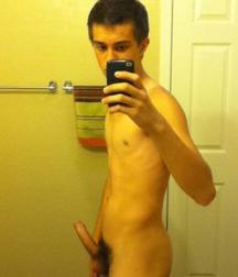 Selfie Boys 5b4bf603e4ad3.jpg