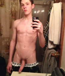 Boy Selfies 5b58676a4222b.jpg