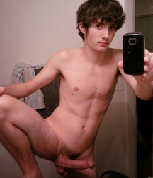 Boy Selfies 5b58676c7c6e6.jpg