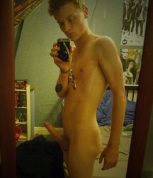 Boy Selfies 5b58676da3dd3.jpg