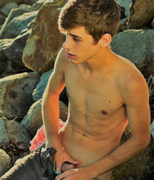 Naked Outdoors 5b6672bf4e241.jpg