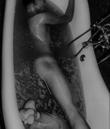 B&W and Vintage 5b6674592ca23.jpg