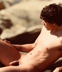 Nude Boys Outside 5b6f41c9301cc.jpg