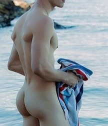 Nude Boys Outside 5b6f41d6300e3.jpg