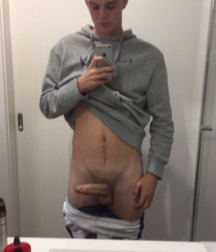 Boy's  Selfies 5b73767fcc5e3.png