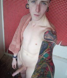 Boy's  Selfies 5b73768ce11cb.jpg