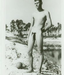 B&W and Vintage 5b7a0fc631c29.png