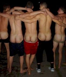 Frat Boys Play 5b7e0d67e03d7.jpg