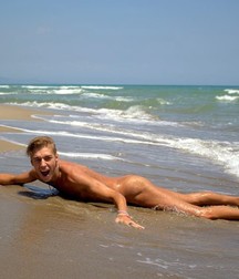 Outdoor Nudity & Scenary 5b831bae75863.jpg