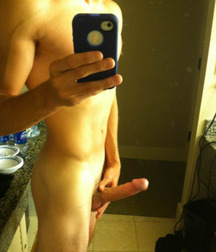 Boys and Selfies will Never End! 5b888602617b7.jpg