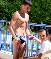 Swimmers - Hot! 5b8b55887e32f.jpg
