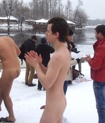Naked Outdoor Livin 5b8dcb3d94174.jpg