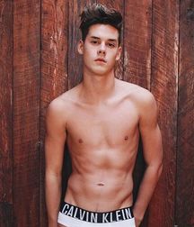 Cute Boys 5b9c6e473a1d7.jpg