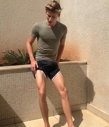 Cute Boys 5b9c6e4fd5835.jpg