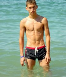 Cute Boys 5b9c6e55e90c6.jpg