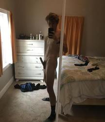 Guys Love Selfie 5ba8107e31157.jpg