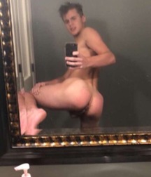 Guys Love Selfie 5ba8108817dac.jpg