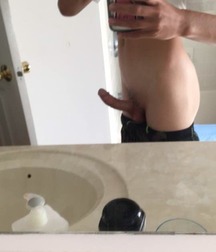 Guys Love Selfie 5ba8108d9130c.jpg