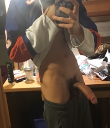 Naked Teen Boys 5bc101d17aa96.jpg