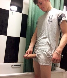 Naked Teen Boys 5bc101e2b91ae.jpg