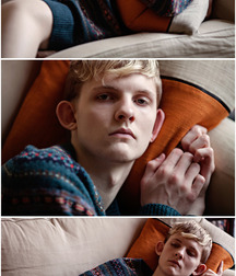 Naked Teens and Up 5bc3e6524ce0b.jpg