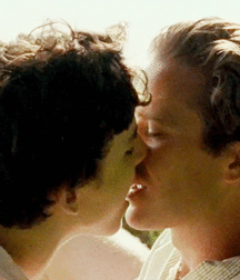 Romance & Couples 5bc3f94015c65.gif