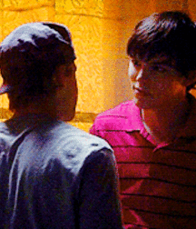 Romance & Couples 5bc3f94fe93e7.gif