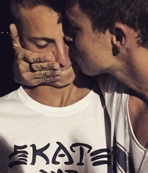 Romance & Couples 5bc3f96213383.jpg