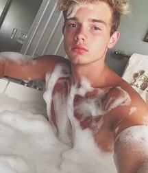 Just Hot, Sexy Cute Boys 5bc3f9fdd884d.jpg