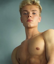 Just Hot, Sexy Cute Boys 5bc3fa2e5533a.jpg