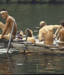 Nude Poses 5bc5483062675.jpg