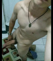 Naked Boy Selfies 5bc69c0fc9dbc.jpg