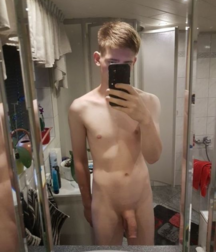 Naked Teen Boys 5bcfd36c6d25a.png