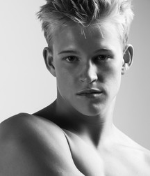 Hotties! 5bd7bac6aa0b5.jpg