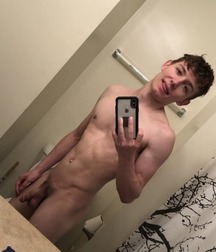 Self Pics 5bd7bb9b05180.jpg