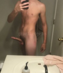Selfies 5bd8c4120998c.jpg