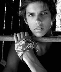 Hotties 5bda2689cc60c.jpg