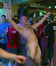 Frat Boys Party! 5bea1f411020f.jpg
