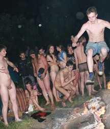Frat Boys Party! 5bea1f47bee98.jpg