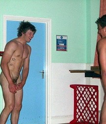 Frat Boys Party! 5bea1f718afc2.jpg